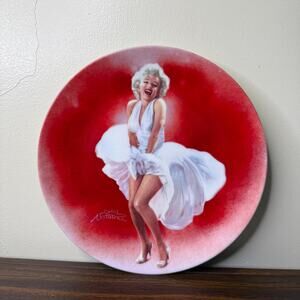 Marilyn Monroe Seven Year Itch Collector Plate – 1990 Delphi Limited Edition